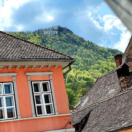 White Moon Apartment Brasov Bagian luar foto